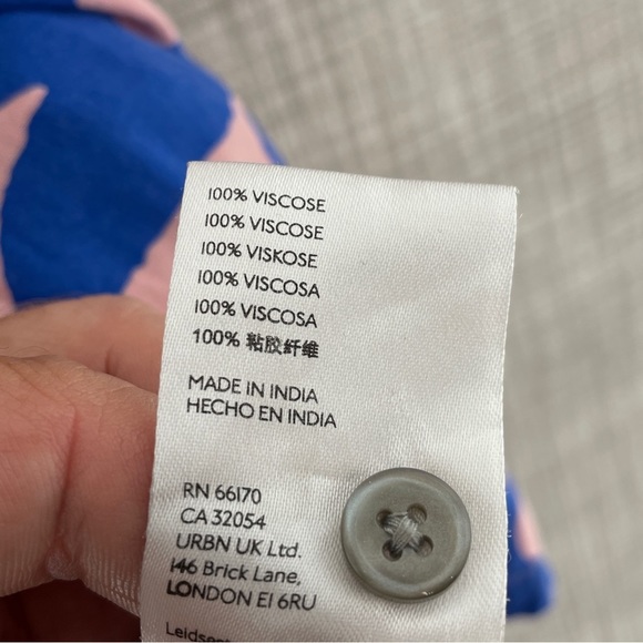 Urban Outfitters Floral Hawaiian 100% Viscose Button Down Short Sleeve Men's S - Picture 6 of 11